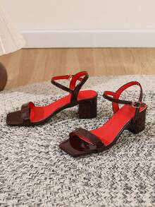 棕色亮面红色内衬夏季新款时尚女鞋，女士高跟凉鞋，简约风格后跟绑带粗跟露趾拖鞋 - 棕色 - 查看 5