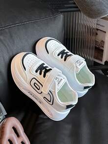 一双男女通用时尚休闲运动鞋，适合2-18岁儿童，四季皆宜，魔术贴搭扣设计，方便穿脱，柔软舒适，适合学步，防滑，也适合秋冬季户外跑步和徒步。 - 黑色 - 查看 3