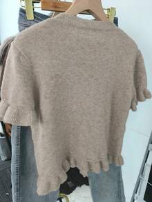 Áo cardigan dệt kim tay ngắn cổ tròn kiểu vintage dành cho nữ, trang trí bằng bèo nhún và cúc kim loại, một chiếc áo len mùa hè thanh lịch và mềm mại. Áo kiểu nữ thanh lịch. - Lạc đà - Xem 12