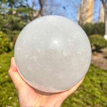 Natural White Crystal Ball Ornament, Ideal Gift For Family And Friends On Christmas, Thanksgiving, Valentine's Day, Home, Office, Study, Garden, Living Room, Bedroom Graduation Item - 白色 - 查看 11