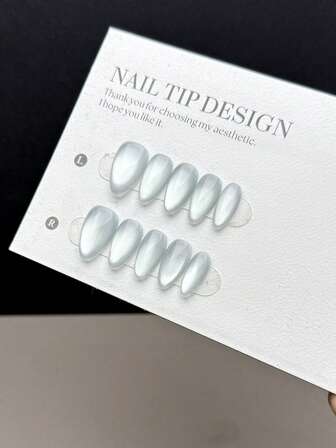 10 Pieces Of Purely Handmade Wearable Nail Tips, Short Almond-Shaped Nail Type With Press-On Fake Nails, Featuring A Fashionable And Minimalist Style, With Hand-Painted White Firework Cat's-Eye Design. These Are High-End Nail Art Fake Nail Tips Suitable For Daily Wear By Women And Girls, And Come With A Nail Set.