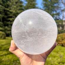 Natural White Crystal Ball Ornament, Ideal Gift For Family And Friends On Christmas, Thanksgiving, Valentine's Day, Home, Office, Study, Garden, Living Room, Bedroom Graduation Item - 白色 - 查看 2
