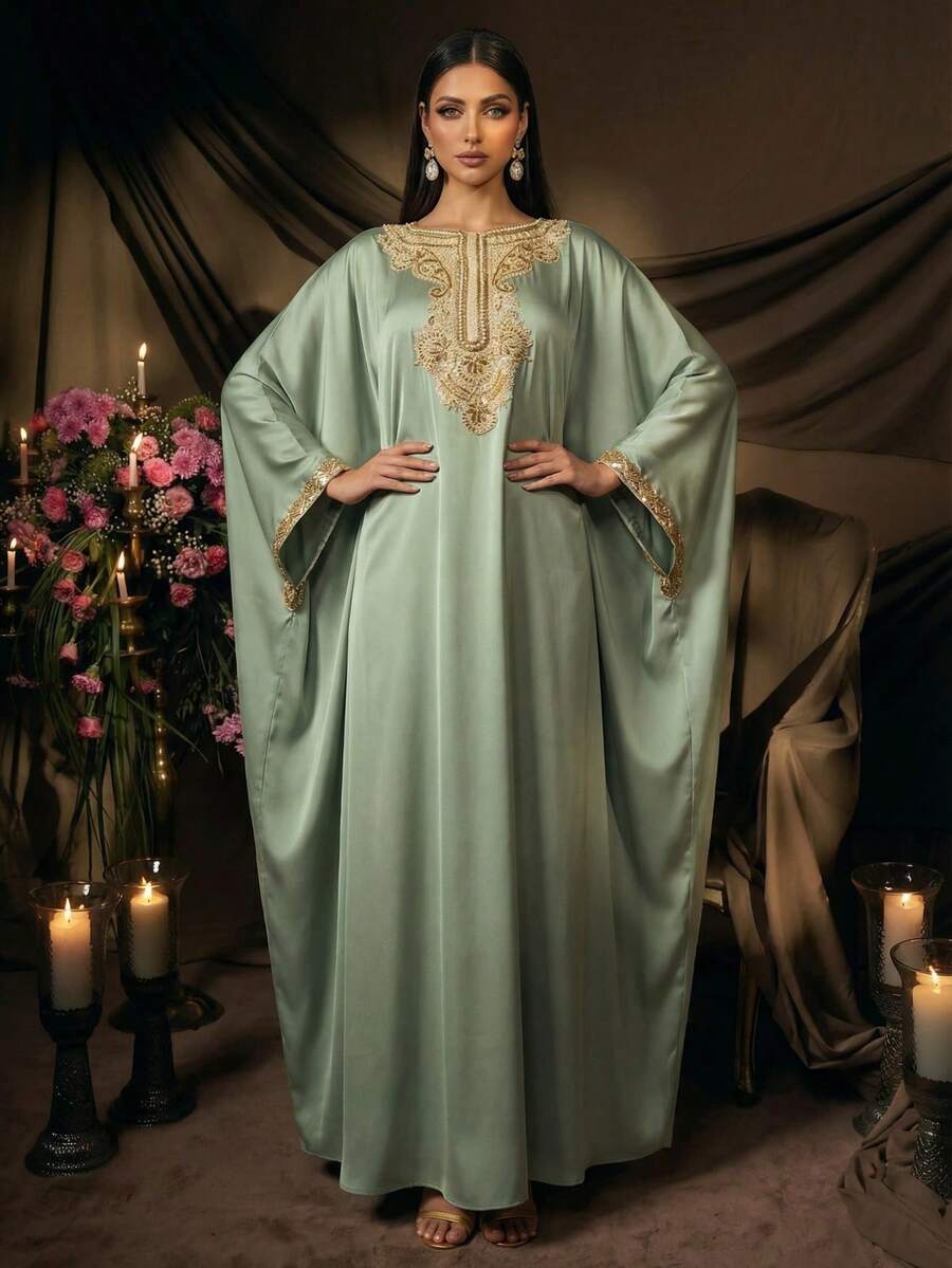 AmazingHoney Elegancki i luksusowy damski szlafrok maxi z satyny w kolorze szałwiowej zieleni, ze złotymi haftowanymi rękawami typu nietoperz, odpowiedni na Ramadan, Eid, wesela, formalne kolacje, przyjęcia koktajlowe i inne okazje - Miętowy Zielony - Zobacz 1