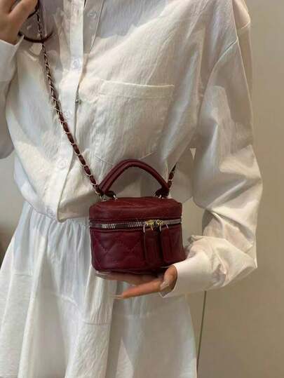 轻便迷你包、链条包、绗缝包、手提包、水桶包，适合女生、大学生和上班族女性，完美适用于办公室、大学、工作、通勤、户外活动、旅行和郊游，新年必备单品