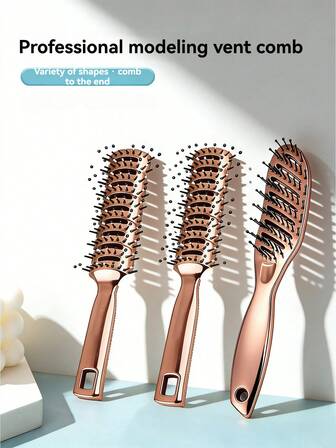 49克超轻PP材质电镀透气梳，20x3.2厘米中空梳身，导热迅速均匀，圆珠软齿按摩头皮不伤头皮，符合人体工学的舒适手柄，打造专业顺滑发型