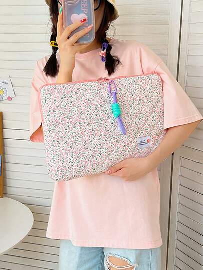 Fluffy Laptop Sleeve, Cute Computer Bag, Floral Print Quilted, Compatible With MacBook 11 13 14 15.6 16 Inch Pro M4/M3/M2/M1 Pro/Max, Laptop/Tablet Carrying Case, Floral Pattern IPad Protective Cover, Laptop Bag, Laptop Sleeve, Laptop Protective Case, Laptop Protective Case, Laptop Protective Case, Essential For Men And Women Travel