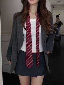 1条酒红色条纹学院风夹式领带，适合日常、校园、街头、毕业照等场合。 - 彩色 - 查看 11