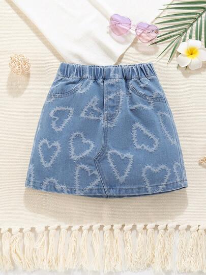 1 pieza Falda vaquera mini azul con diseño de corazón impreso, estilo coreano lindo y enérgico, moda exterior versátil y minimalista para niñas