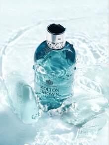 Molton Brown 50ml/1.69 Fl Oz Coast Cypress Shower Gel, Gel Texture, Rich Foam, Coast Cypress, Woody Fragrance, Refreshing And Easy To Rinse, Deep Cleansing, Long-Lasting Scent - 50ml - View 11