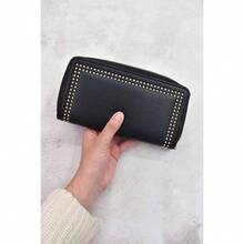 INVIGORATE Carteras para Mujer de Moda Rectangular y Texturizada con Cierre o Broche de  Diseño Juvenil Fácil de Llevar con Múltiples Ranuras de Guardado. Negro/Dorado - NegroDorado - Ver 3