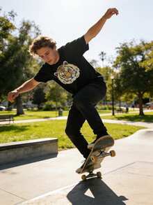 1pc Realistic Ferocious Tiger Head Iron-On Transfer - DIY Heat Transfer Sticker For Clothes, T-Shirts, Pants, Backpack, Pillow With Hot Stamping Effect - Easy To Apply And Durable - Multicolor - View 4