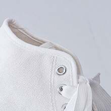 Zapatillas deportivas casuales de estilo artístico con estampado floral en blanco y negro - ET038BAI - Ver 2