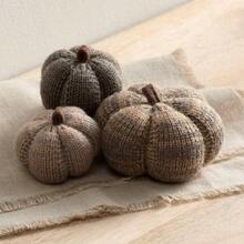 Knit Pumpkins Set Of 5, Fall Favorite, Gifts Women, Autumn Bowl Fillers Fall Farmhouse Tier Tray Decor, Decorative Pumpkins Friend Autumn Set - 鵝卵石多尺寸 - 查看 2
