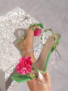优雅女士绿色高跟凉鞋，粉色花卉装饰，藤蔓缠绕，方头水晶粗跟露趾设计，可调节踝带，适合夏季派对、婚礼、晚宴、约会等场合，时尚舒适，适合户外穿着，也是社交名媛日常通勤和宴会的理想之选。 - 綠色 - 查看 3
