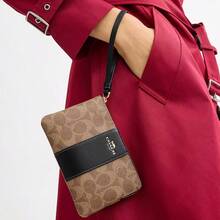 Coach Corner Zip Wallet Wristlet Bag In Signature Canvas With Stripe,Purses And Bags Women Wallet Bags For Women Valentine's Day Gift For Her CW854 - 黑色1 - 查看 2