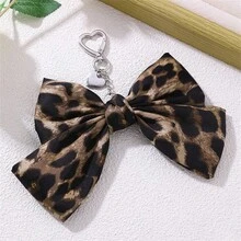 Vintage Leopard Bow Pendant Keychain, Fashionable Butterfly Design Bag Charm Keychain, Cute Keyring, Fashionable Keychain Bag Charm, Creative Ribbon Keychain Pendant, Decorative Car Key Chain Suitable For Valentine's Day Gift, Heart Shaped Charm