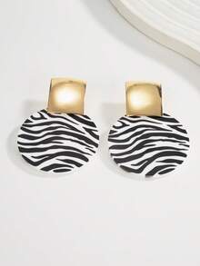 1 对新款时尚斑马图案金属撞色耳环