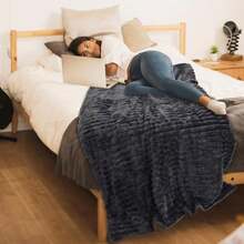 PALASSI de Flannel Raya Ancha, Frazada Suave y Caliente para Cama o Sofa, Distintos Colores y Tamaños Disponibles, Manta con Fíbras Premium de Poliéster. (, )(Gris Oscuro Individual) - Multicolor - Ver 9