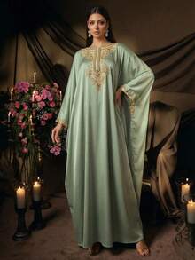 AmazingHoney Elegancki i luksusowy damski szlafrok maxi z satyny w kolorze szałwiowej zieleni, ze złotymi haftowanymi rękawami typu nietoperz, odpowiedni na Ramadan, Eid, wesela, formalne kolacje, przyjęcia koktajlowe i inne okazje - Miętowy Zielony - Zobacz 3