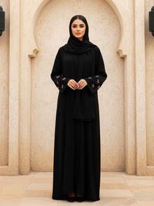 Hafizah 优雅女士长袖梭织长款罩衫，略带弹性，精致蝴蝶刺绣装饰，尽显优雅气质，黑色春季款 - 黑色 - 查看 3