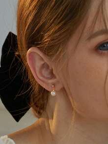 1 Pair Stainless Steel Waterproof & Fade-Resistant Simple Fashionable Small Faux Pearl Stud Earrings, Suitable For Women's Daily Wear