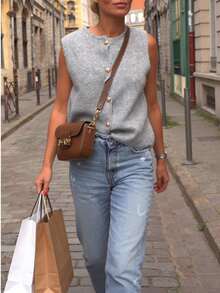 Maglietta senza maniche con scollo a ciurlo in maglia di per donna, elegante top in maglia con bottoni dorati, leggero e confortevole, nuova collezione primavera/estate 2026, adatto per casual, quotidiano, appuntamenti, casa, ufficio, feste, vacanze, shopping, ecc. / Spiaggia primavera/estate / Giacca primavera/estate / Top stile Y2K / Stile di strada / Stile punk - Grigio - Visualizzare 10