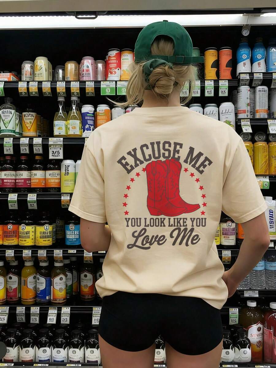 女士夏季街头红色靴子图案个性化印花圆领T恤，西部风格上衣 - 杏色 - 查看 1