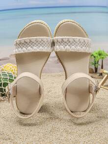 1双女童夏季休闲凉鞋，时尚针织，多功能厚底，魔术贴设计，轻便舒适，适合日常、度假、上学穿着的坡跟凉鞋