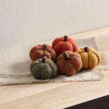 Knit Pumpkins Set Of 5, Fall Favorite, Gifts Women, Autumn Bowl Fillers Fall Farmhouse Tier Tray Decor, Decorative Pumpkins Friend Autumn Set - 香料楓糖套裝 5 - 查看 4