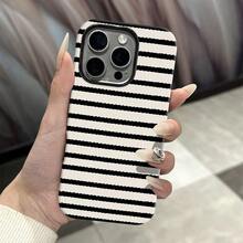 1 pièce Étui de téléphone à texture mate (rayures noires et blanches en faux tricot), étui de protection à double couche anti-chute minimaliste compatible avec Apple Air/17 ProMax/17 Pro/17/15 ProMax/15 Pro/15 Plus/15/XS Max/XR/X/7 Plus/7/16 ProMax/16 Pro/16 Plus/16/14 ProMax/14 Pro/14 Plus/14/13 ProMax/13 Pro/13/12 ProMax/12 Pro/12/11 ProMax/11/15 ProMax/Ultra Series - Multicolore - Voir 4