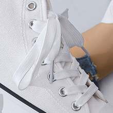 Zapatillas deportivas casuales de estilo artístico con estampado floral en blanco y negro - ET038BAI - Ver 4
