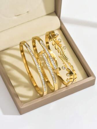 3 Stücke tragbare Mode Schmuckkollektion, Damen Layering Armreifen, glitzernder kubischer Zirkonia Schmuck, Büro & Wochenend Schmuck, Date Night Glitzer Armreifen, stilvolle Mix-and-Match Schmuckstücke, polierte goldfarbene offene Armreifen, Alltagstauglich bis zu besonderen Anlässen stapelbare Armbänder, funkelndes Layering Armreifenset, Damen Mode Accessoires, zarte polierte Metall Armreifen