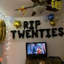 11个黑色“ TWENTIES”字母气球，黑色30/40岁生日装饰，男女30/40岁生日派对装饰气球横幅，哥特暗黑主题30岁生日派对装饰 - 深灰色 - 查看 3