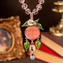 一款复古欧式风格的雕刻人像项链，饰以釉面瓢虫图案，精致优雅，尽显奢华珠宝风范，适合作为日常佩戴、派对、晚宴和庆典的高端礼品。 - 項鍊 - 查看 4