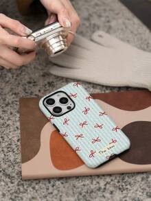 Funda de teléfono 2 en 1 con textura mate y lazo (rayas azul claro, lazo rojo), funda protectora de doble capa antichoque compatible con iPhone Air/17 ProMax/17 Pro/17/15 ProMax/15 Pro/15 Plus/15/XS Max/XR/X/7 Plus/7/16 ProMax/16 Pro/16 Plus/16/14 ProMax/14 Pro/14 Plus/14/13 ProMax/13 Pro/13/12 ProMax/12 Pro/12/11 ProMax/11/15 ProMax/Ultra Series - Multicolor - Ver 3