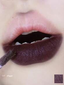 GIRLCULT 江湖系列爱情魔药唇彩，丝绒哑光质地，显色度高，奶油般柔滑配方，舒适持久，打造浓郁唇妆，艺术中式设计，时尚吸睛的唇膏 - G81 Puppet - 查看 5