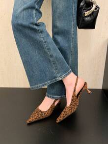 Sandal Hak Kitten Model Slingback Ujung Lancip Gaya Prancis Terbaru Musim Semi/Panas, Sandal Hak Tinggi Tanpa Tali dengan Motif Leopard Serbaguna untuk Wanita - MultiWarna - View 4