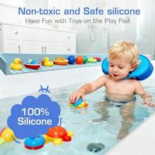Bandeja para tina con protector de salpicaduras de silicona resistente al moho para niños organizador de accesorios de baño extralargos con ventosas fuertes soporte para área de juego y - Azul - Ver 4
