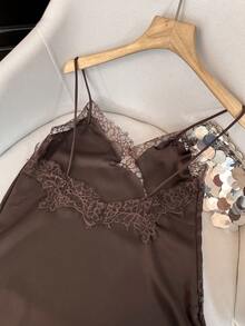 Vestido Casual Elegante e Sexy Feminino GMFP, Cor Sólida com Recorte de Renda, Bainha Assimétrica, Sem Alças, Ideal para Viagem, Férias, Festa Marrom, Adequado para Festival de Música/Temporada de Casamento no Verão - Castanho - Visão 9