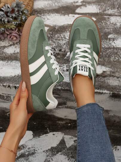 New Casual Sports Shoes, Fashionable Green Versatile Sports Shoes, Faux Suede Lace-Up Women/Student Sports Shoes
