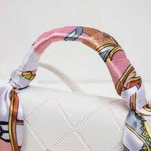 Bolso mini cuadrado de mujer con diseño minimalista de rombos, decorado con pañuelo de cuero PU grabado y asa con cierre de metal - Bolso cruzado/de mano para uso diario - Blanco - Ver 7