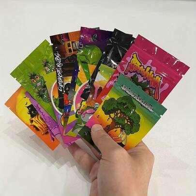 20/50/100pcs Self-Sealing Polyester Bags With Transparent Window - Odor-Proof Resealable Zipper Lock, Reusable Plastic Bags (7x10cm/1g) For Candy, Sweets, Gummies, Chocolate Storage - Colorful Cartoon Patterns, Bulk Packaging Suitable For Party, Gifts, Retail