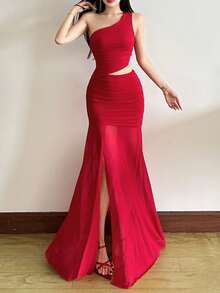 Top Dazzle Solid Color Fitted Fashionable One-Shoulder Asymmetric Sleeveless Dress - Red - View 2
