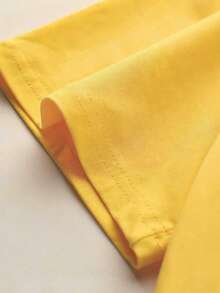 Áo thun cổ tròn mềm mại, thoải mái dành cho bé gái, in khẩu hiệu Ngày của Mẹ, thích hợp cho mùa hè. - Màu vàng - Xem 4