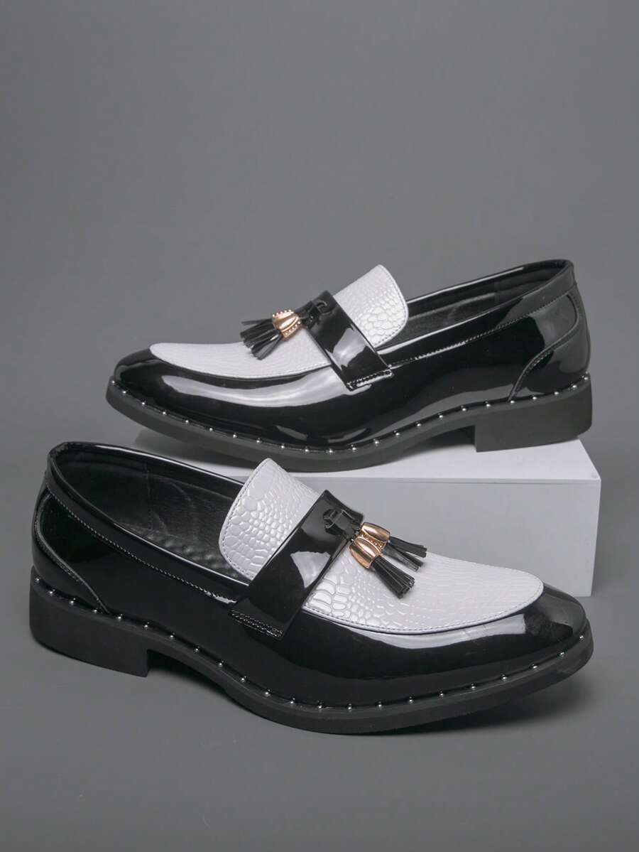 男士尖头复古英伦风流苏乐福鞋，舒适休闲办公正装鞋，适合婚礼等场合 - 黑與白 - 查看 1