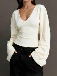 Blusa de manga larga con cuello en V, cintura fruncida, puños con volantes y bajo regular para mujer talla grande, primavera - Beis - Ver 7