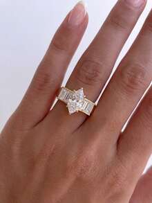 一枚优雅奢华的立方氧化锆925纯银戒指，精致的欧美复古风格女士戒指，独特设计，是舞会、聚会和派对的完美之选，也是馈赠亲朋好友的绝佳珠宝礼物。 - 奢華馬眼 - 查看 11