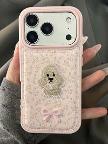 时尚可爱花卉刺绣小狗蝴蝶结软壳手机壳，兼容 17 Pro Max、17 Pro、17、16、15、14、13 Pro Max，防摔后盖 - 粉色 - 查看 3
