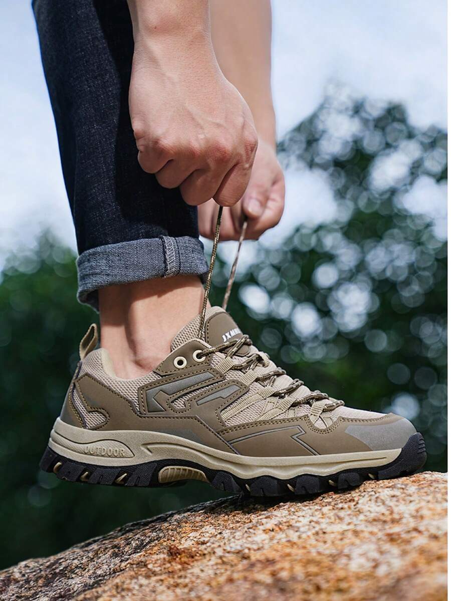 男士专业高帮徒步靴，舒适、耐穿、透气，适合男士户外活动