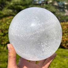 Natural White Crystal Ball Ornament, Ideal Gift For Family And Friends On Christmas, Thanksgiving, Valentine's Day, Home, Office, Study, Garden, Living Room, Bedroom Graduation Item - 白色 - 查看 8